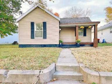 Main picture of 829 W Elm St