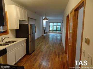 Main picture of 1429 N Wicker Park Ave