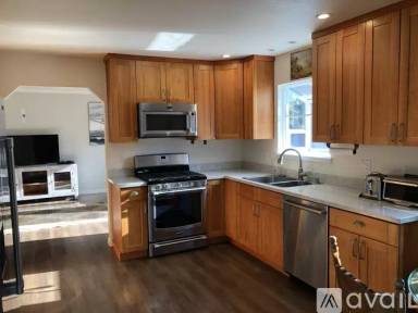 Main picture of 222 Center Ave