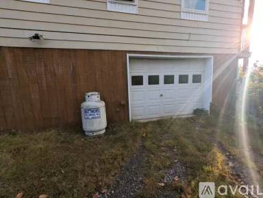 Main picture of 200 E Front St