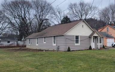 Main picture of 904 Sheely St