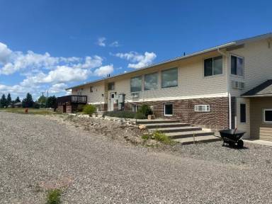 Main picture of 1200 W Montana St