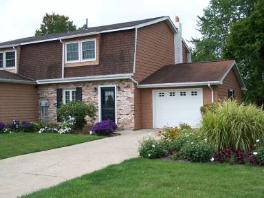 Main picture of 220 Plainfield Rd
