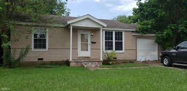 Main picture of 4120 SE 41st St