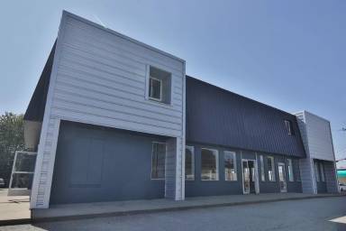 Main picture of 1100 Lincoln Highway