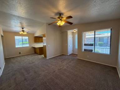 Main picture of 375 S Main St