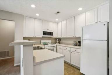 Main picture of 5359 Stonemeadow Ave