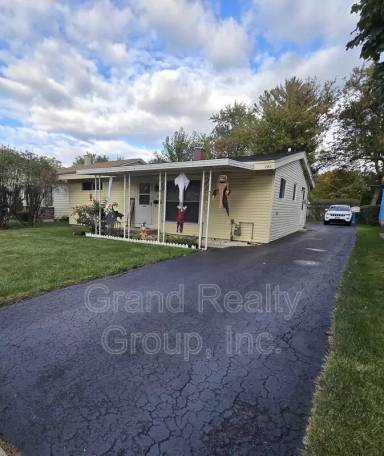 Main picture of 151 N California Ave