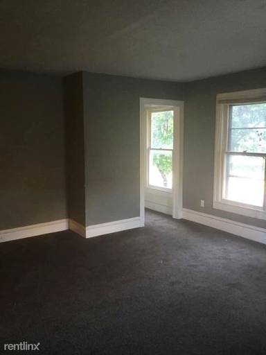 Main picture of 817 W Church St
