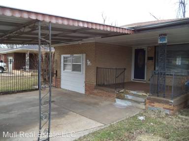 Main picture of 2709 SW 52nd St