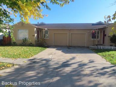 Main picture of 404 Midway Ave