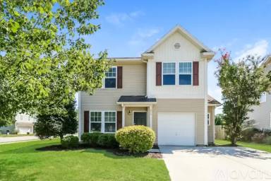 Main picture of 810 Georgia Oak Ln