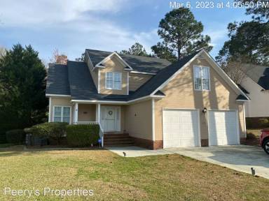 Main picture of 305 Lionshead Rd