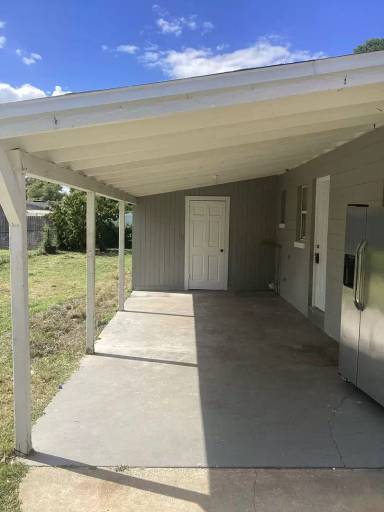 Main picture of 504 3rd St