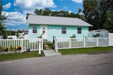 Main picture of 2826 Corrine St