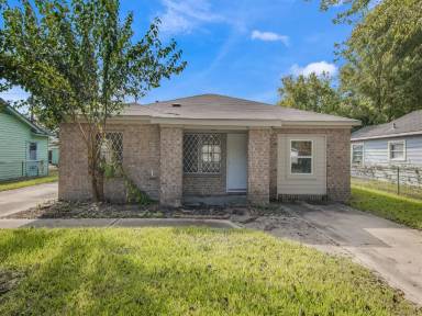 Main picture of 3102 Oklahoma St