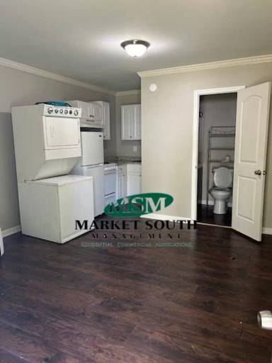 Main picture of 1225 E Park Ave