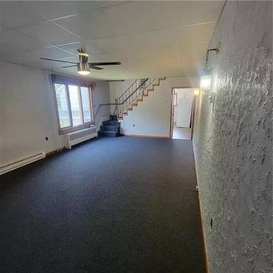 Main picture of 106 6th St