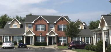 Main picture of 1715 N Main St