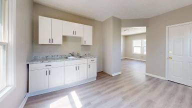 Main picture of 877 Rudyard Rd