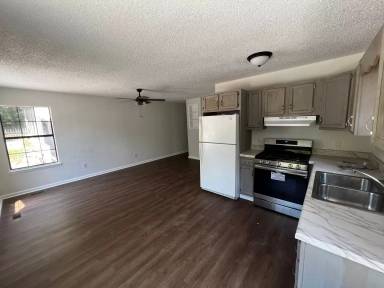 Main picture of 201 Forest Dr