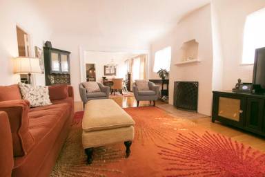 Main picture of 8042 University Pl