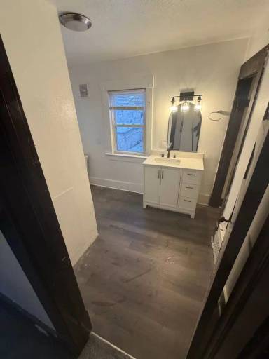 Main picture of 487 Sherman St
