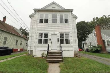 Main picture of 42 Derby St