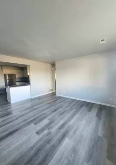 Main picture of 2122 Mohawk Rd
