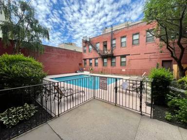 Main picture of 222 Grand St