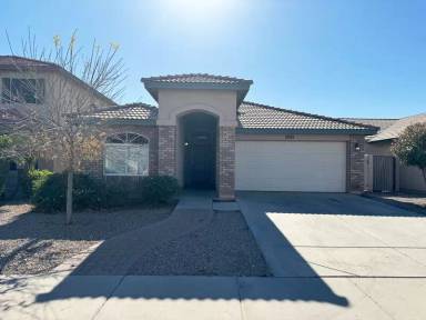 Main picture of 2921 W Chanute Pass