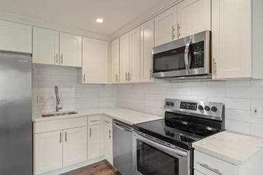Main picture of 14332 Lenora Pl N