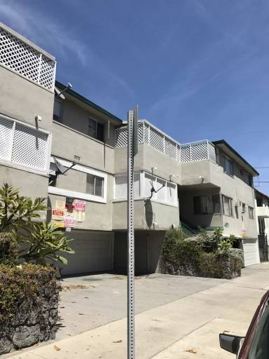 Main picture of 4071 W 4th St