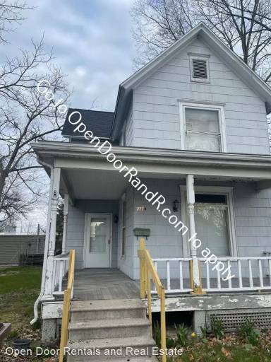 Main picture of 1331 S Jackson St