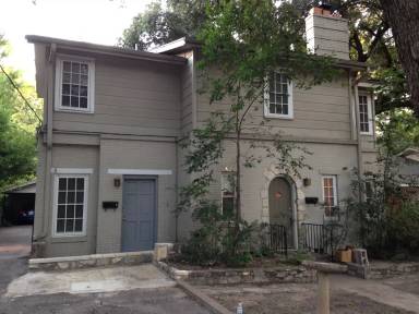 Main picture of 803 E 32nd St