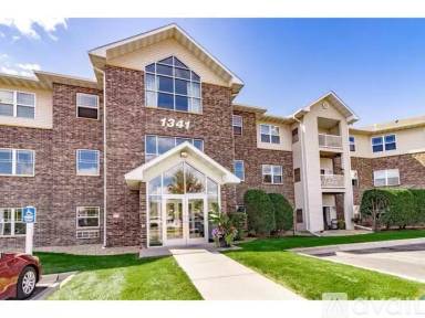 Main picture of 1341 Lake Dr W