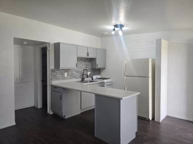 Main picture of 1033 S Mariana St