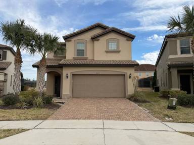 Main picture of 5517 Misty Oak Cir