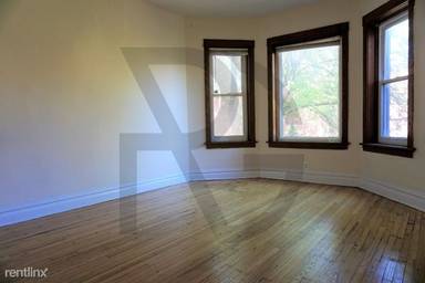 Main picture of 3818 N Sheffield Ave