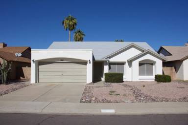 Main picture of 902 W Oraibi Dr