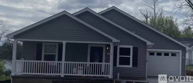 Main picture of 2049 Kenwood Blvd SE