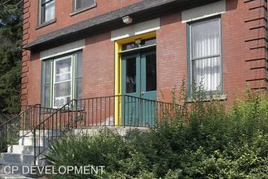 Main picture of 318 S Trenton Ave