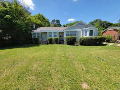 Main picture of 7 Calhoun Rd
