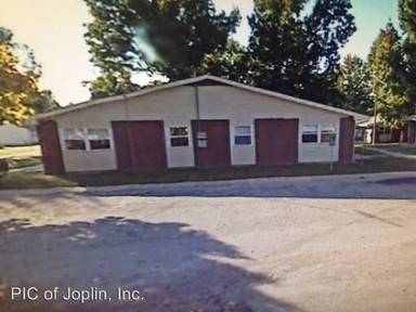 Main picture of 805 Oak St