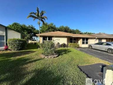 Main picture of 7189 SW 20th Pl
