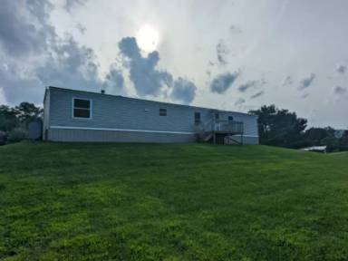 Main picture of 291 Moses Ln