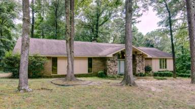 Main picture of 36 Dogwood Lake Dr