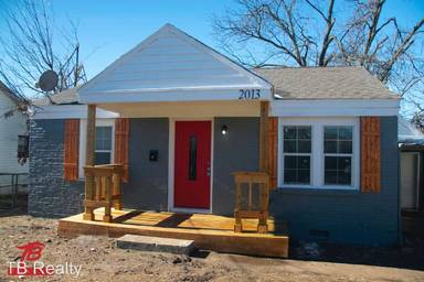 Main picture of 2013 N Page Ave