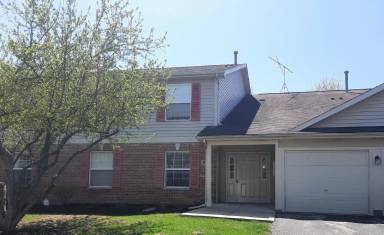 Main picture of 978 N Village Dr