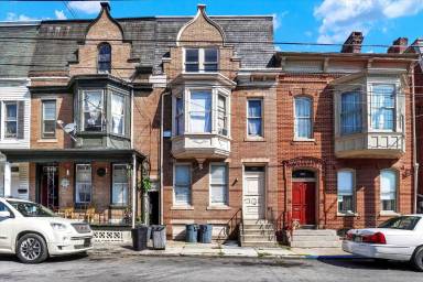 Main picture of 487 W King St